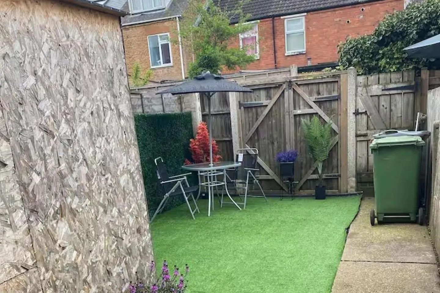 Cosy 2 Bed House - Sleeps 3 Parking & Garden Villa Nottingham