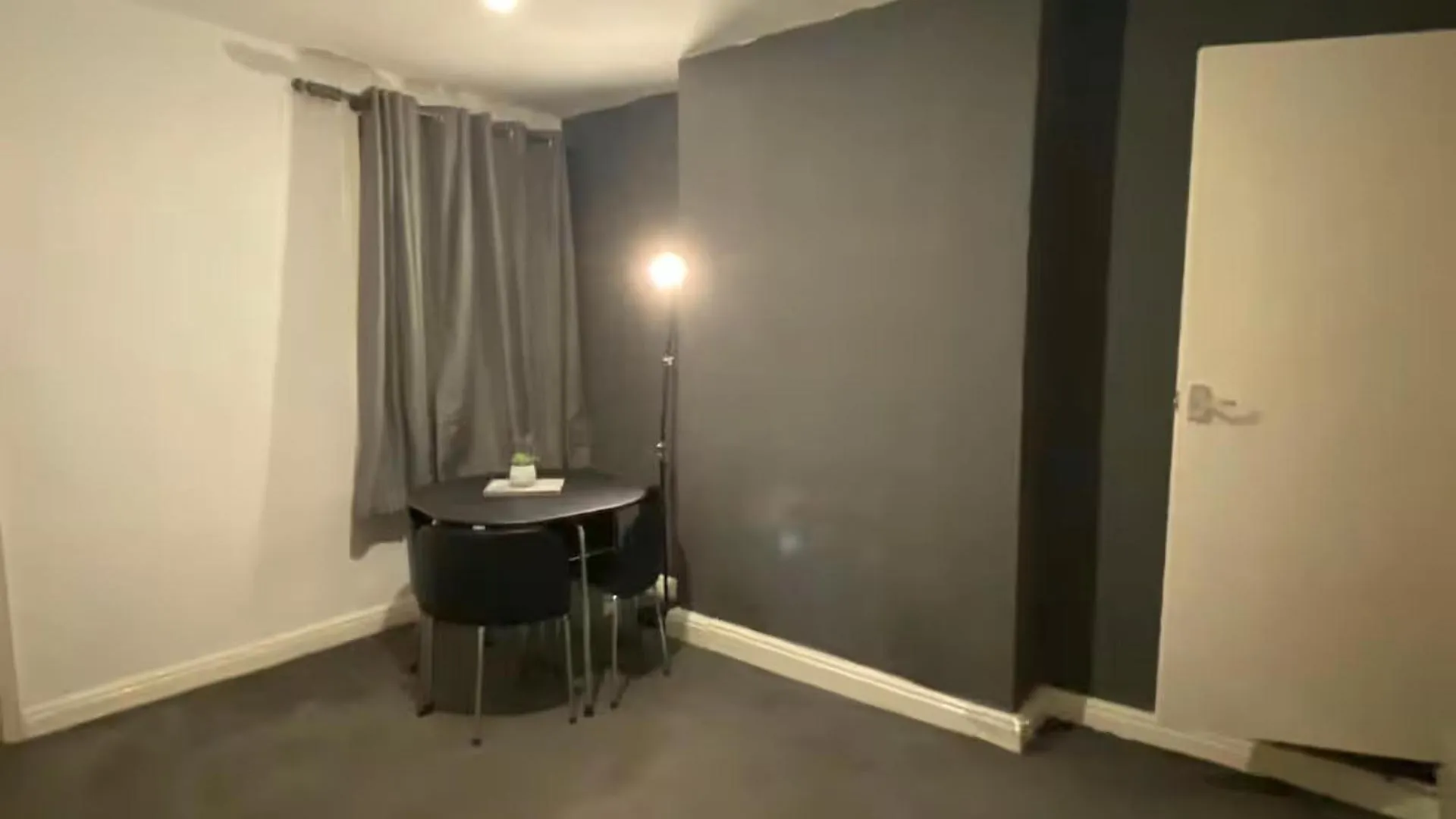 Cosy 2 Bed House - Sleeps 3 Parking & Garden Villa Nottingham 0*,  United Kingdom