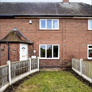 Spacious 3 Bedroom House In Holiday home